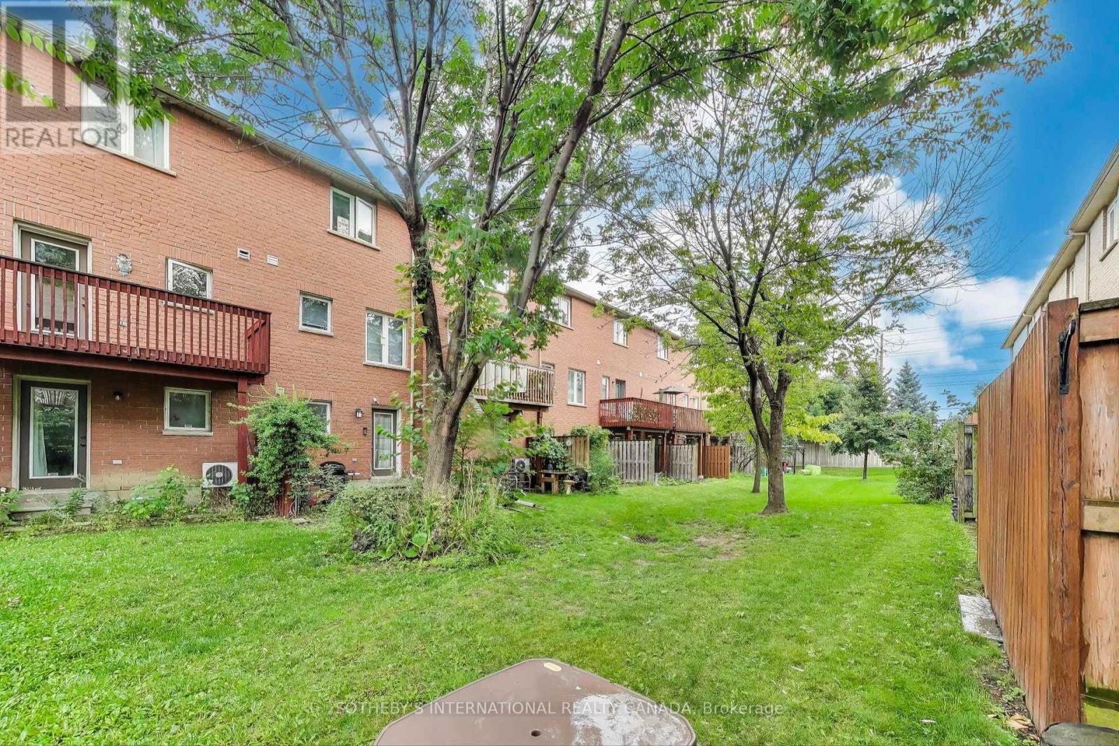 17 - 435 Hensall Circle, Mississauga (Cooksville), Ontario  L5A 4P1 - Photo 26 - W12377720