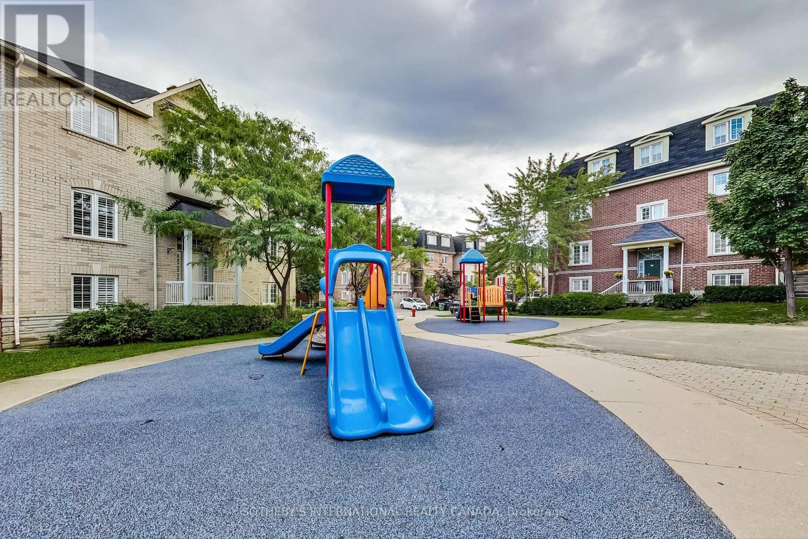 17 - 435 Hensall Circle, Mississauga (Cooksville), Ontario  L5A 4P1 - Photo 28 - W12377720