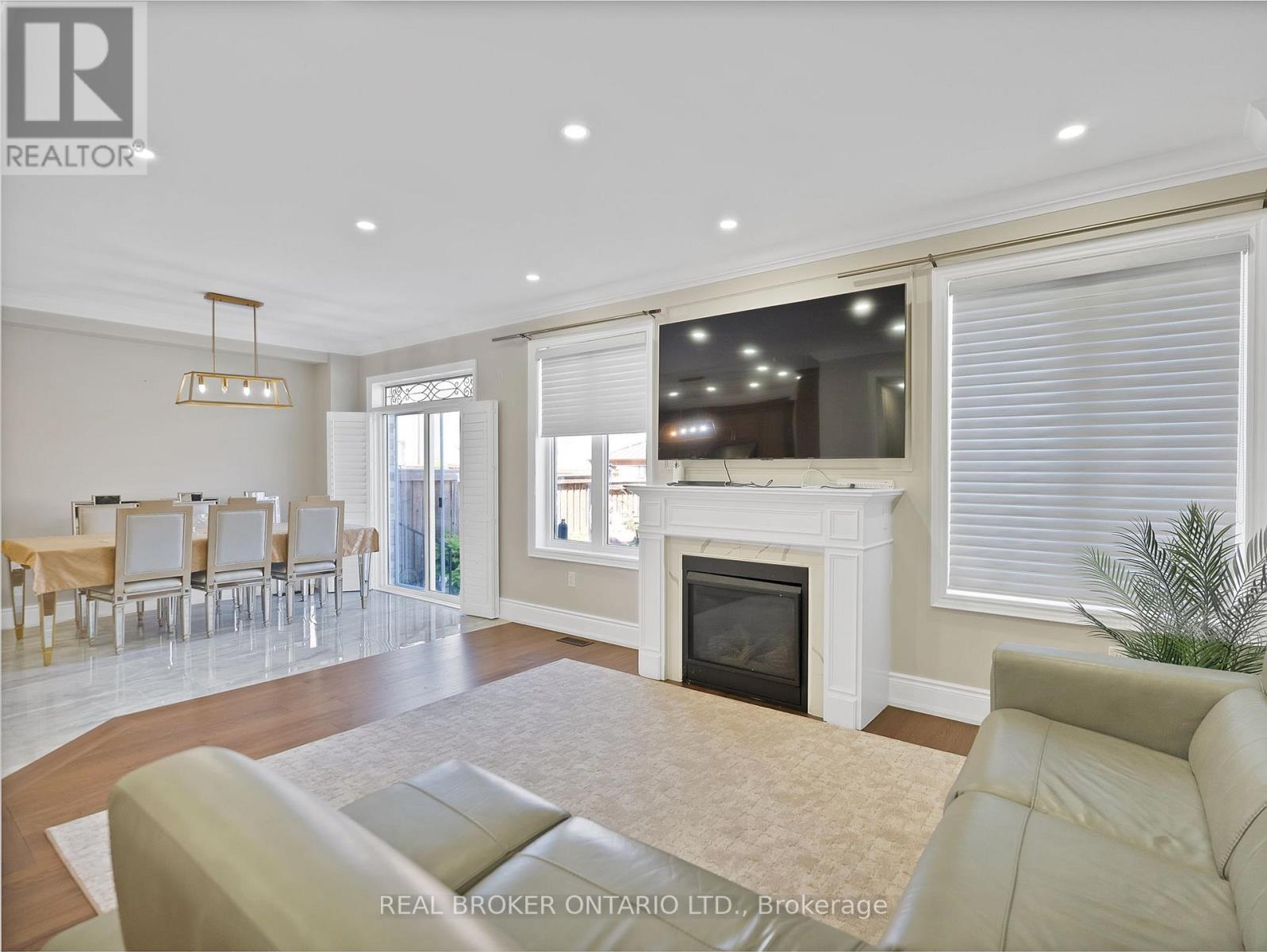 7 Maple Trail Road, Caledon, Ontario  L7C 3Z8 - Photo 12 - W12377722