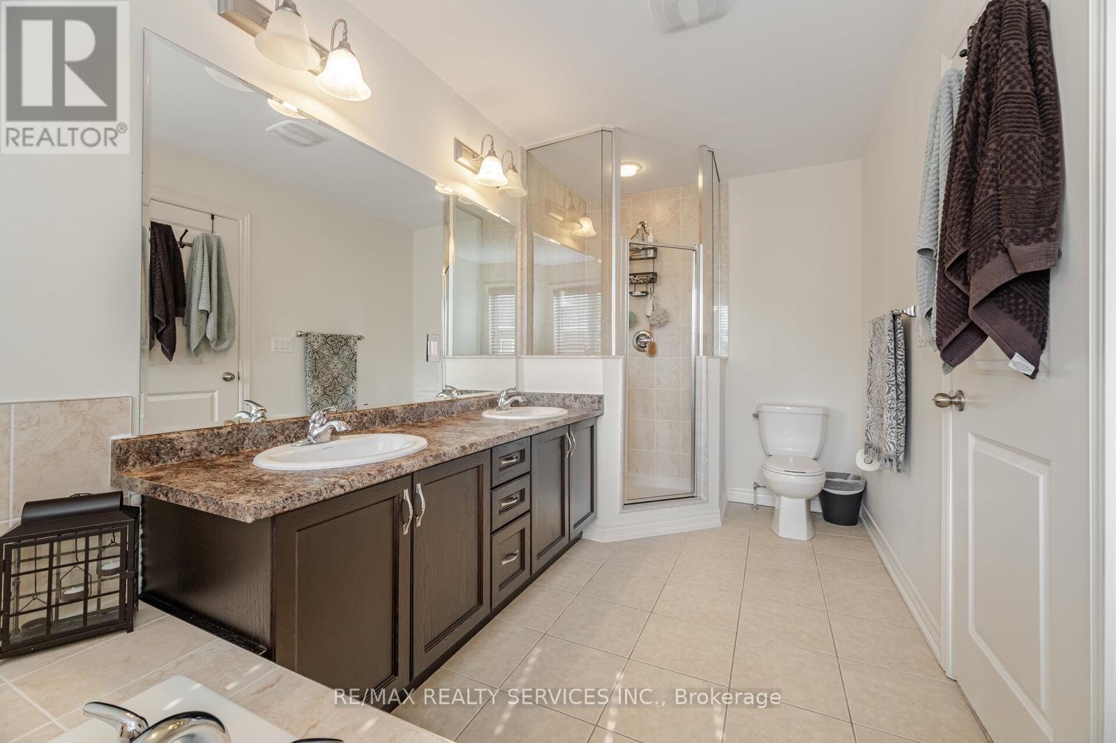 34 Pennycross Crescent, Brampton (Northwest Brampton), Ontario  L7A 4M1 - Photo 15 - W12377747