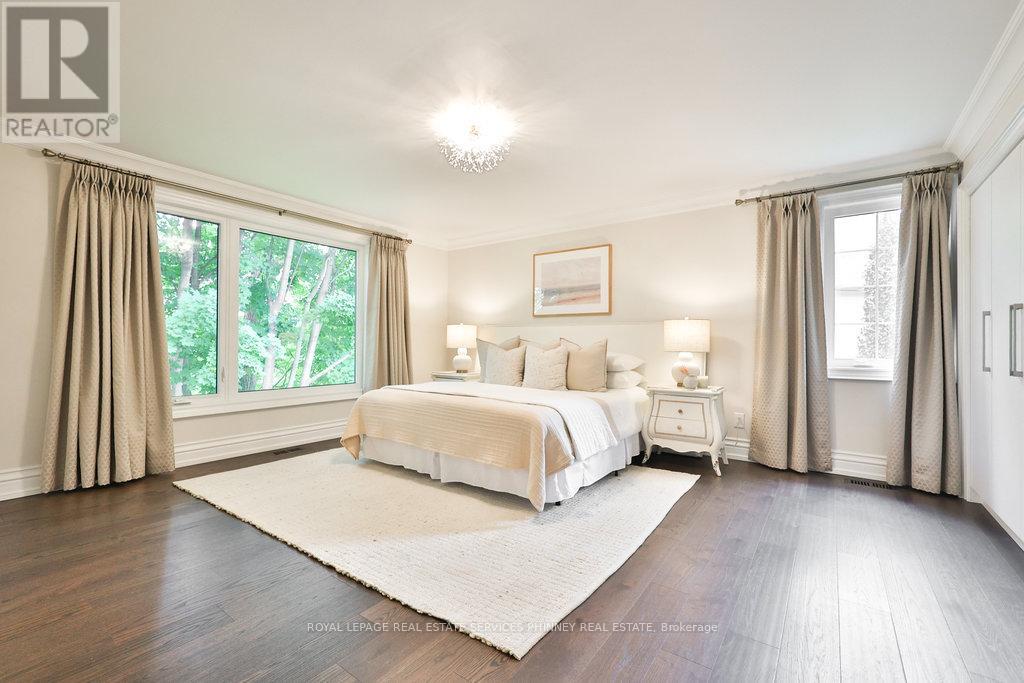 1033 Wenleigh Court, Mississauga, Ontario  L5H 1M7 - Photo 21 - W12377774