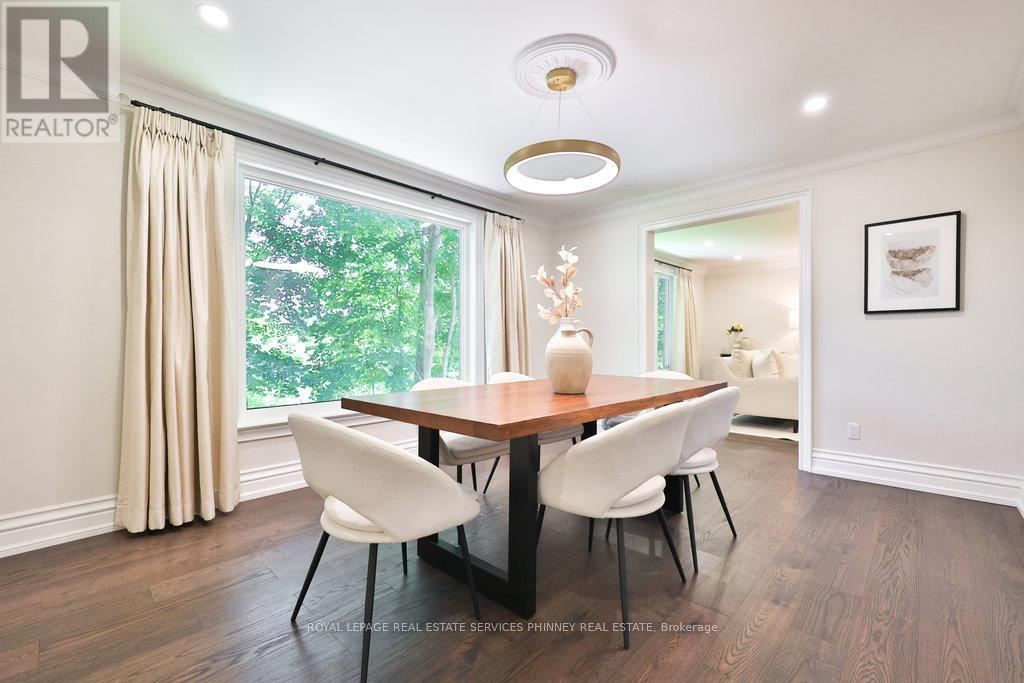 1033 Wenleigh Court, Mississauga, Ontario  L5H 1M7 - Photo 9 - W12377774
