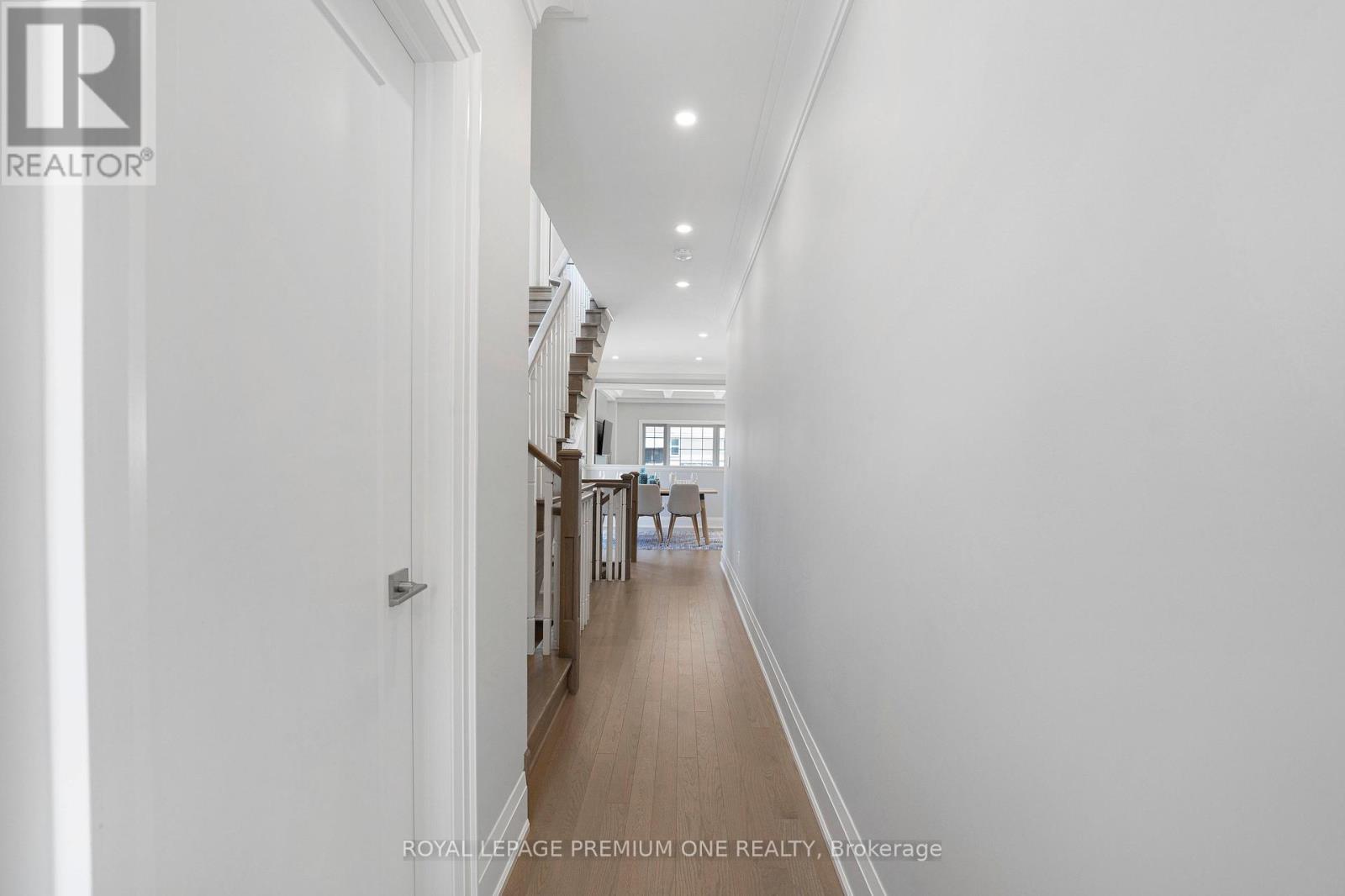 12 Jack Kenny Court, Caledon, Ontario  L7E 2M5 - Photo 3 - W12377787