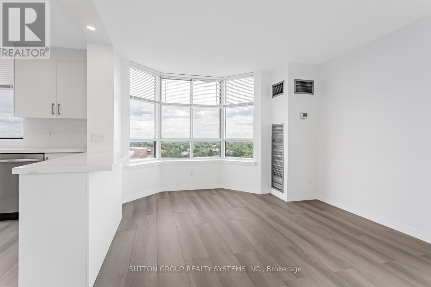 619 - 1001 Cedarglen Gate, Mississauga, Ontario  L5C 4R2 - Photo 12 - W12377852