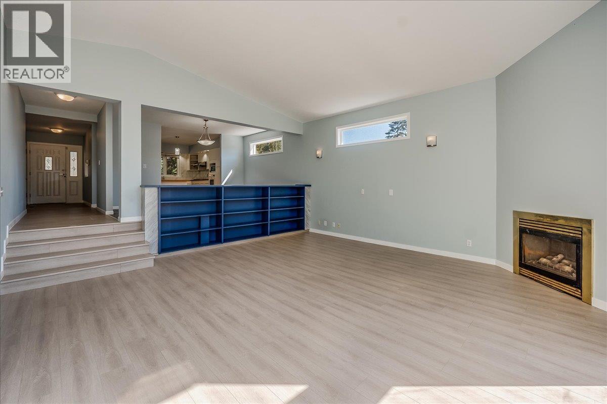 708 10th Street, Castlegar, British Columbia  V1N 2H8 - Photo 54 - 10360507