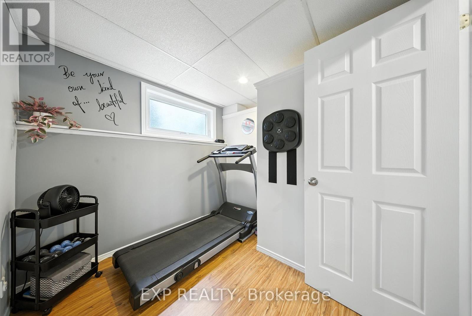 70408 Zion Church Road, Georgian Bluffs, Ontario  N0H 2T0 - Photo 16 - X12377292