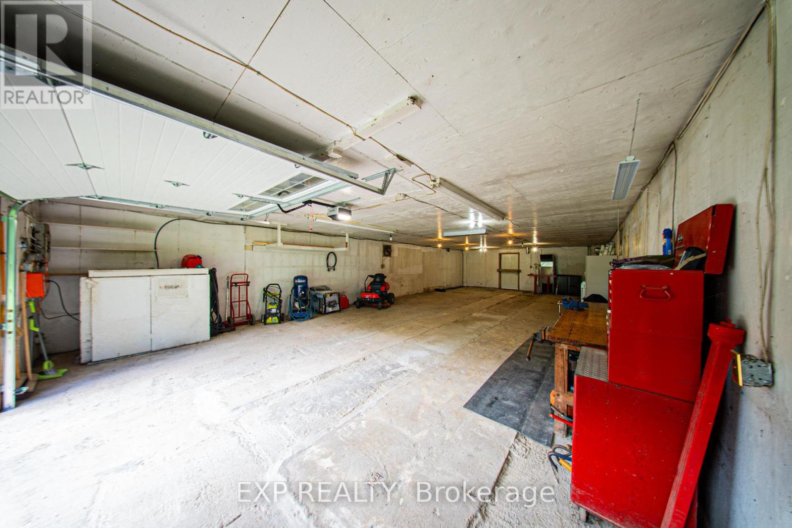 70408 Zion Church Road, Georgian Bluffs, Ontario  N0H 2T0 - Photo 26 - X12377292
