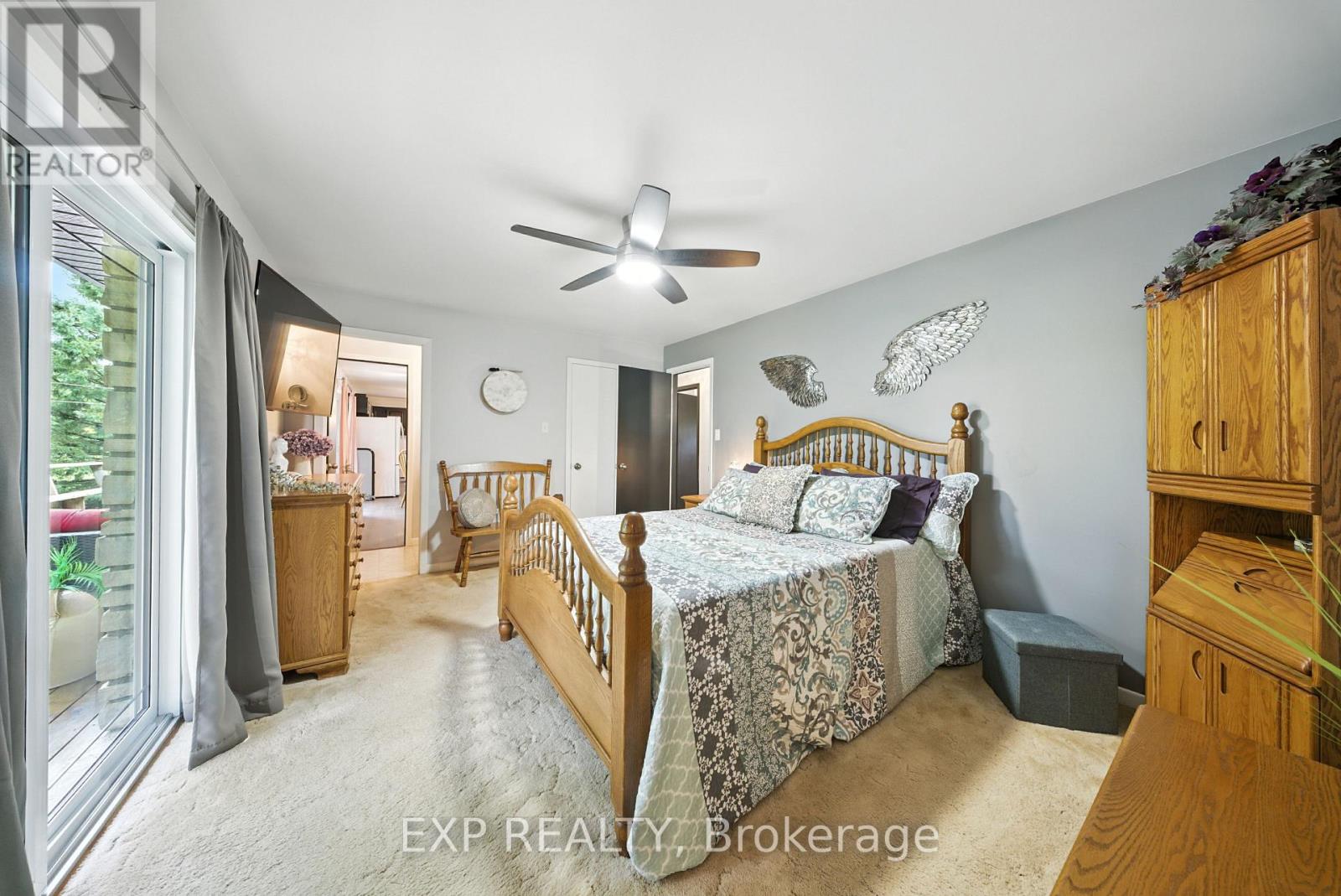 70408 Zion Church Road, Georgian Bluffs, Ontario  N0H 2T0 - Photo 11 - X12377292