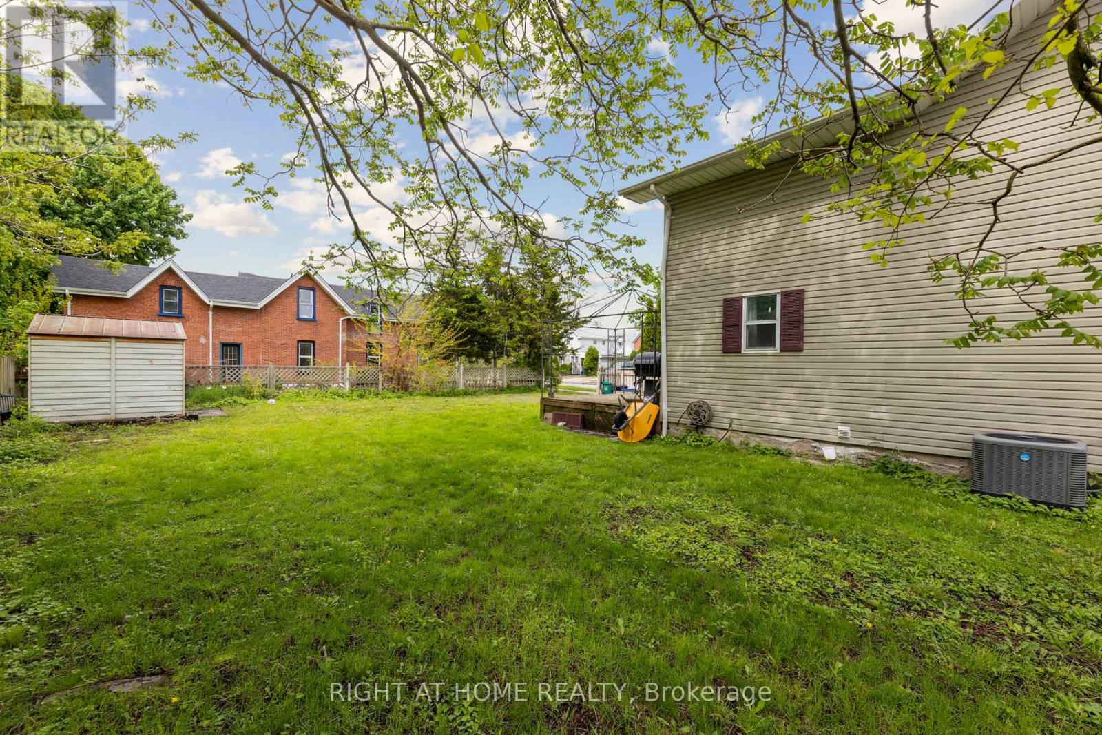 186 Dundas Street W, Quinte West (Trenton Ward), Ontario  K8V 3R2 - Photo 33 - X12377751