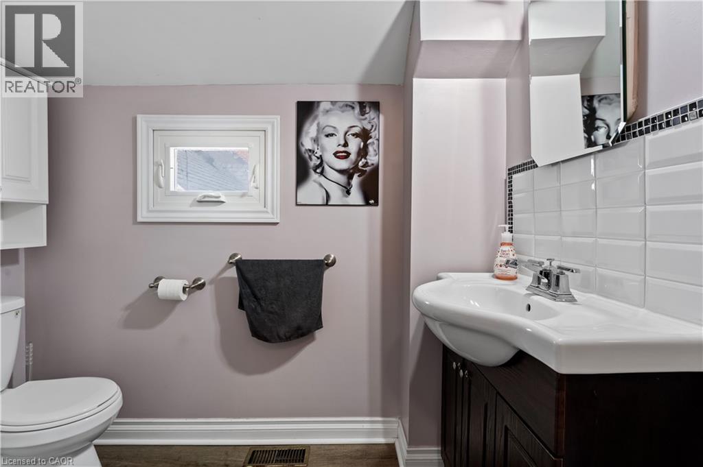 99 Mill Street N, Waterdown, Ontario  L0R 2H0 - Photo 31 - 40765538