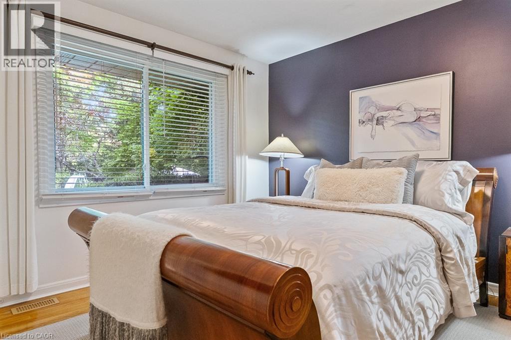 1373 Queen Victoria Avenue, Mississauga, Ontario  L5H 3H2 - Photo 13 - 40765332
