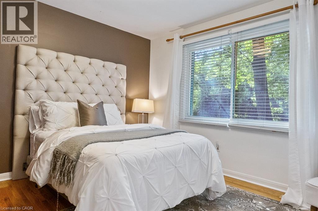 1373 Queen Victoria Avenue, Mississauga, Ontario  L5H 3H2 - Photo 18 - 40765332