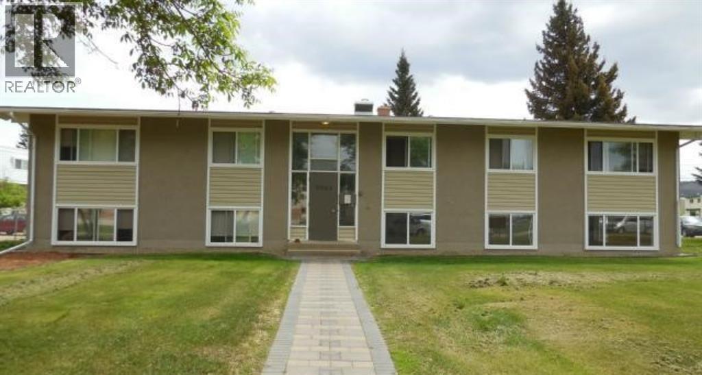 Property at C3, 9523 88 Avenue image 1