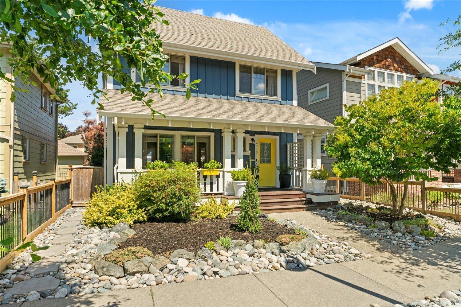 45297 SOOWAHLIE CRESCENT|Garrison Crossing, Chilliwack, British Columbia