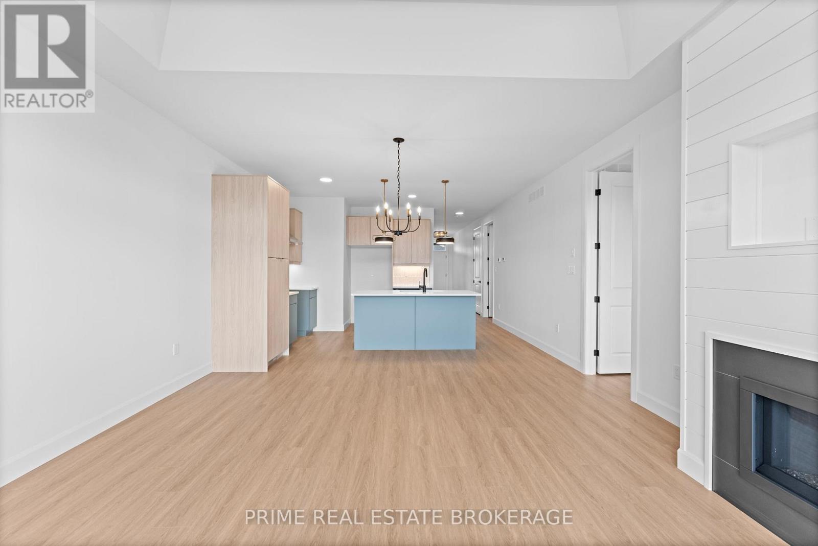 1 - 110 Coastal Crescent, Lambton Shores (Grand Bend), Ontario  N0M 1T0 - Photo 12 - X12378114