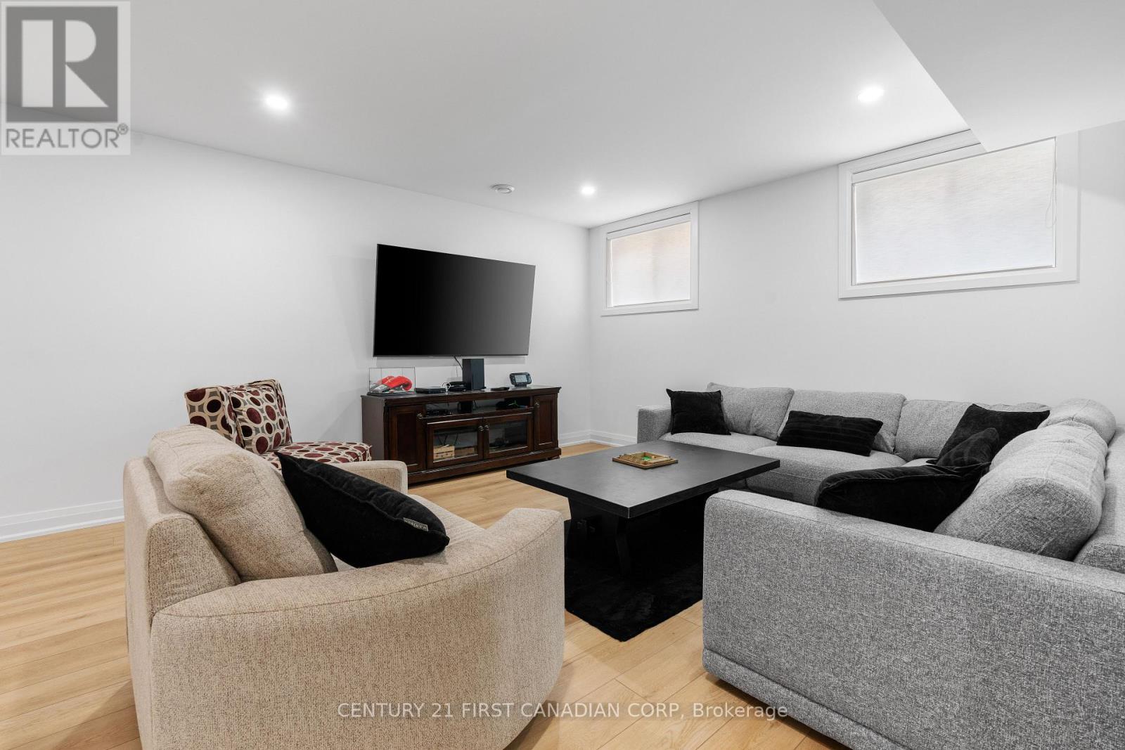 162 Princeton Terrace, London South, Ontario  N6K 0L5 - Photo 36 - X12378133