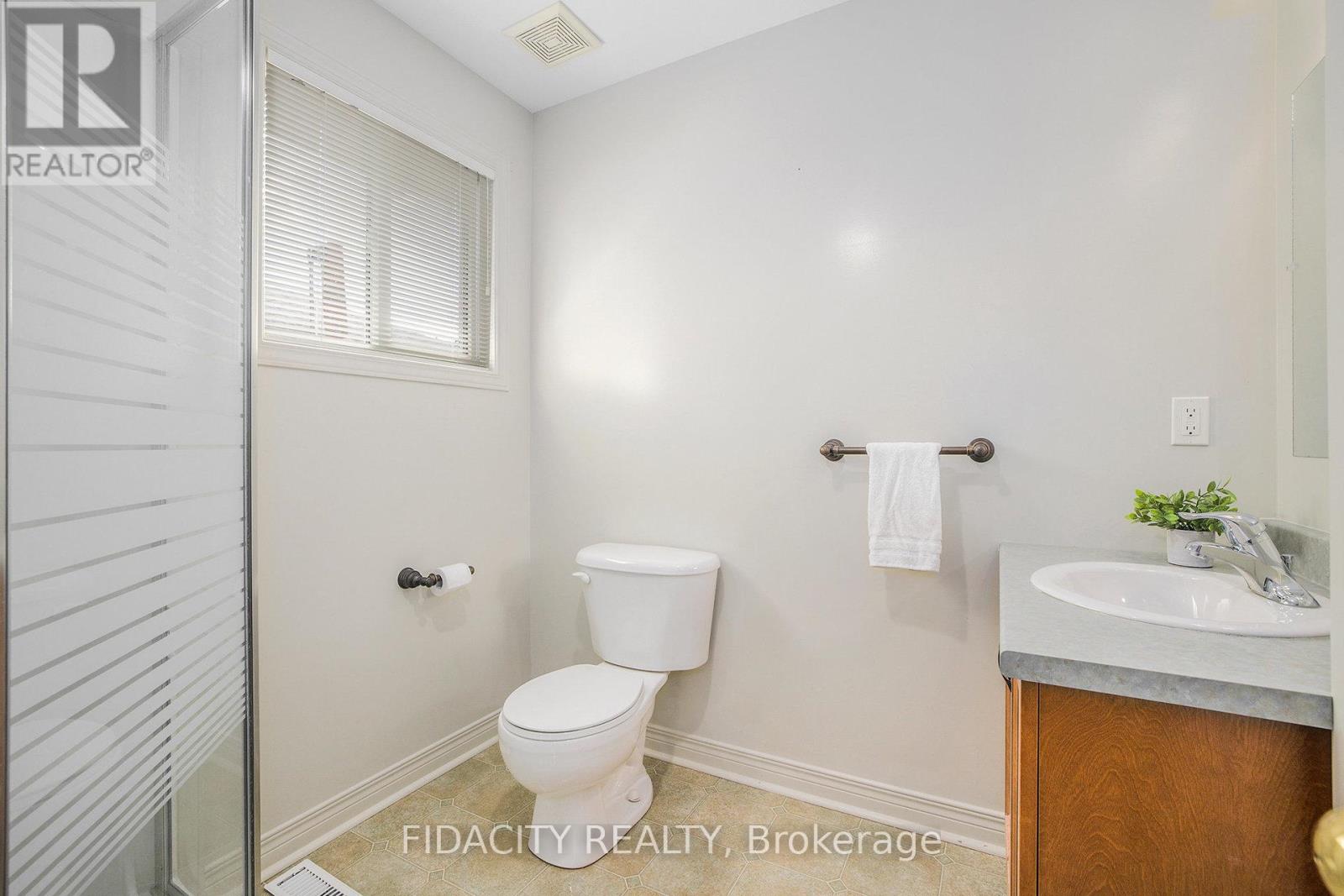 616 Clothier Street E, North Grenville, Ontario  K0G 1J0 - Photo 22 - X12378104