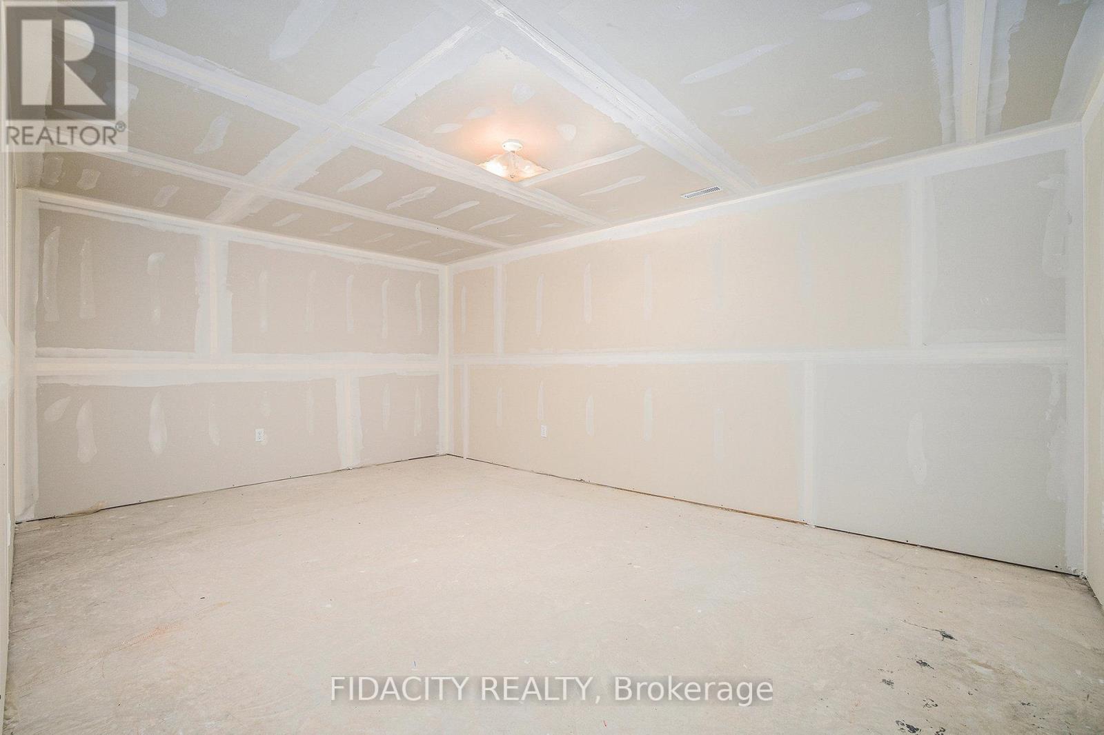 616 Clothier Street E, North Grenville, Ontario  K0G 1J0 - Photo 28 - X12378104