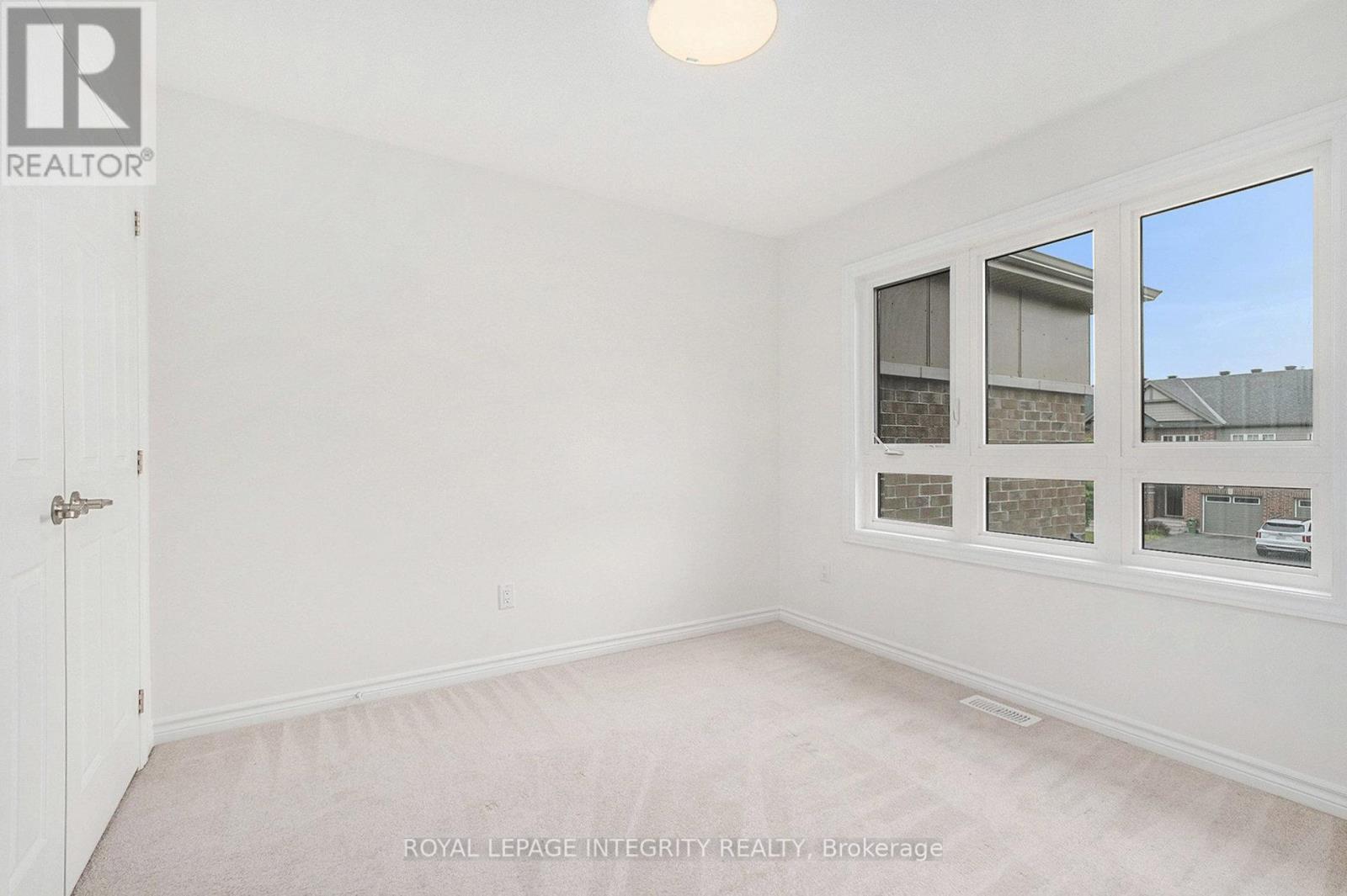 305 Lipizzaner Street, Ottawa, Ontario  K2S 0X8 - Photo 23 - X12378136
