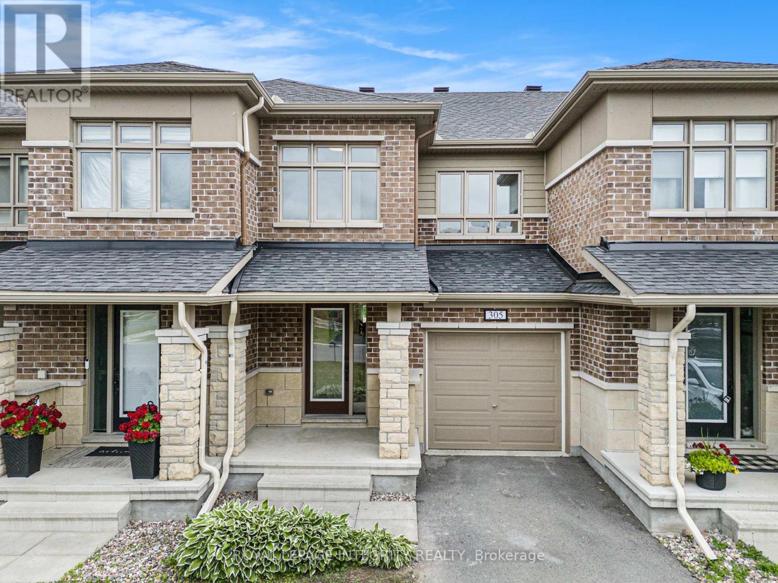 305 Lipizzaner Street, Ottawa, Ontario  K2S 0X8 - Photo 32 - X12378136