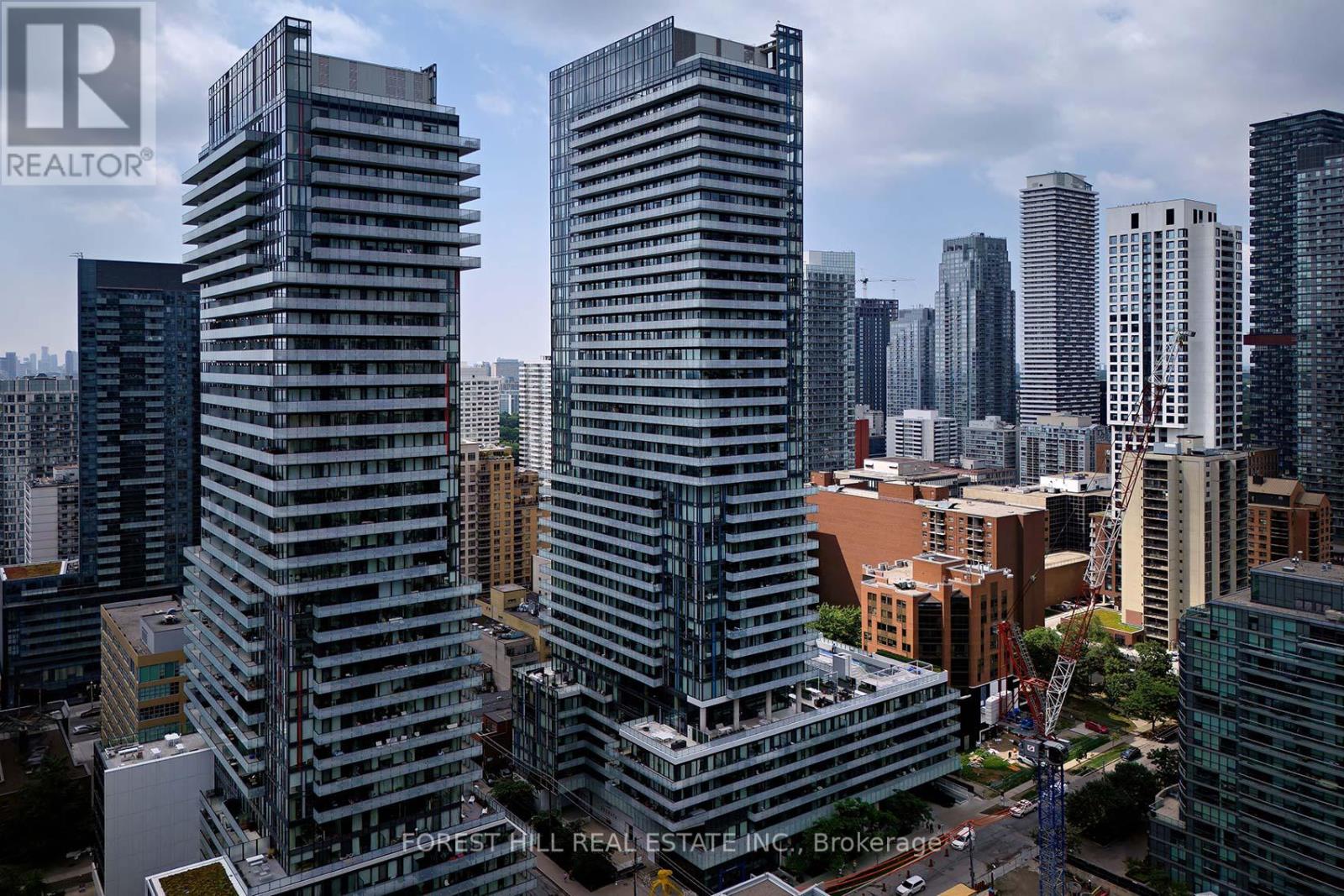 711 - 161 Roehampton Avenue, Toronto, Ontario  M4P 1P9 - Photo 1 - C12377912