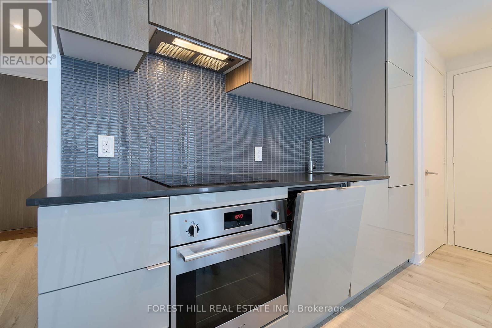 711 - 161 Roehampton Avenue, Toronto, Ontario  M4P 1P9 - Photo 12 - C12377912