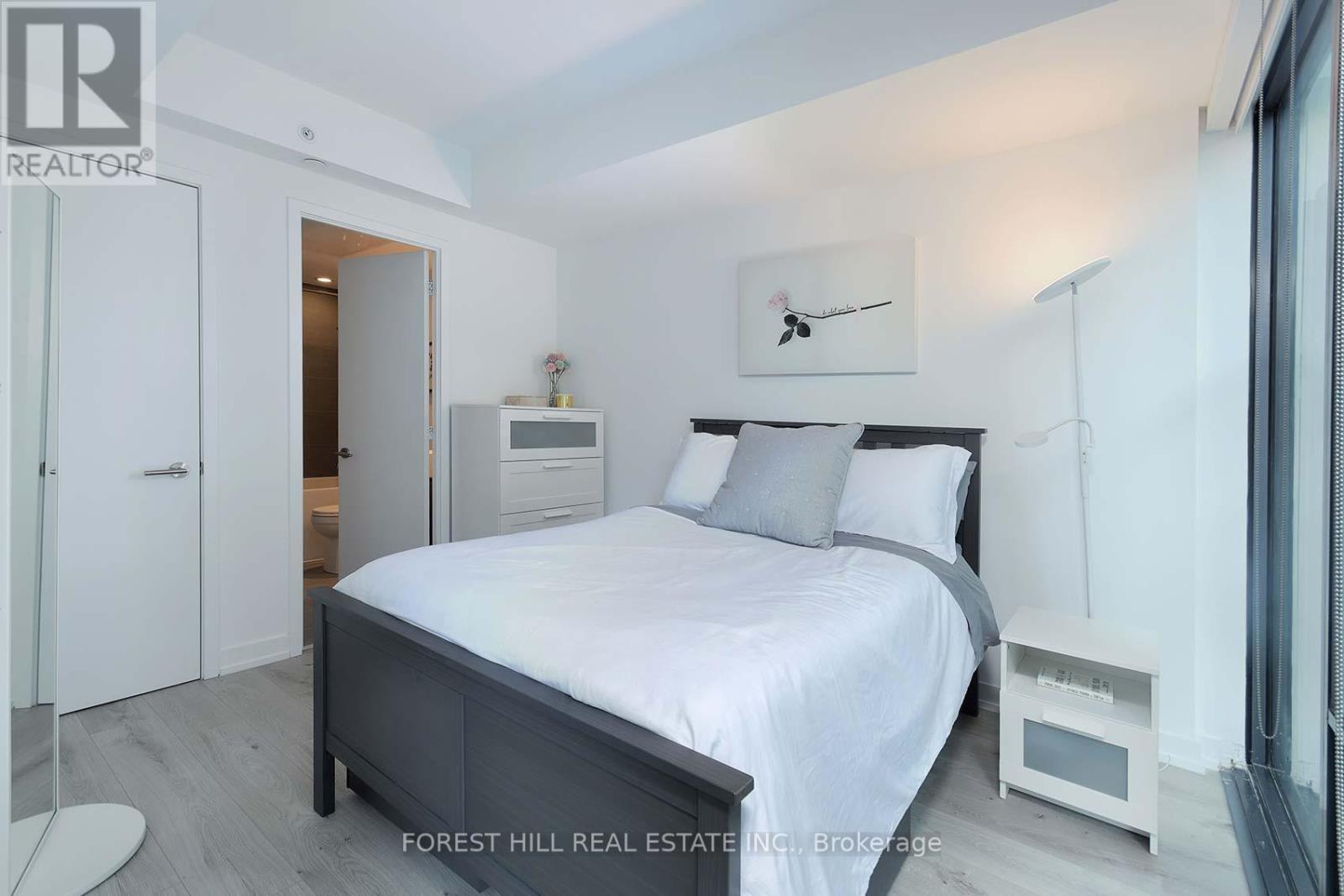711 - 161 Roehampton Avenue, Toronto, Ontario  M4P 1P9 - Photo 14 - C12377912