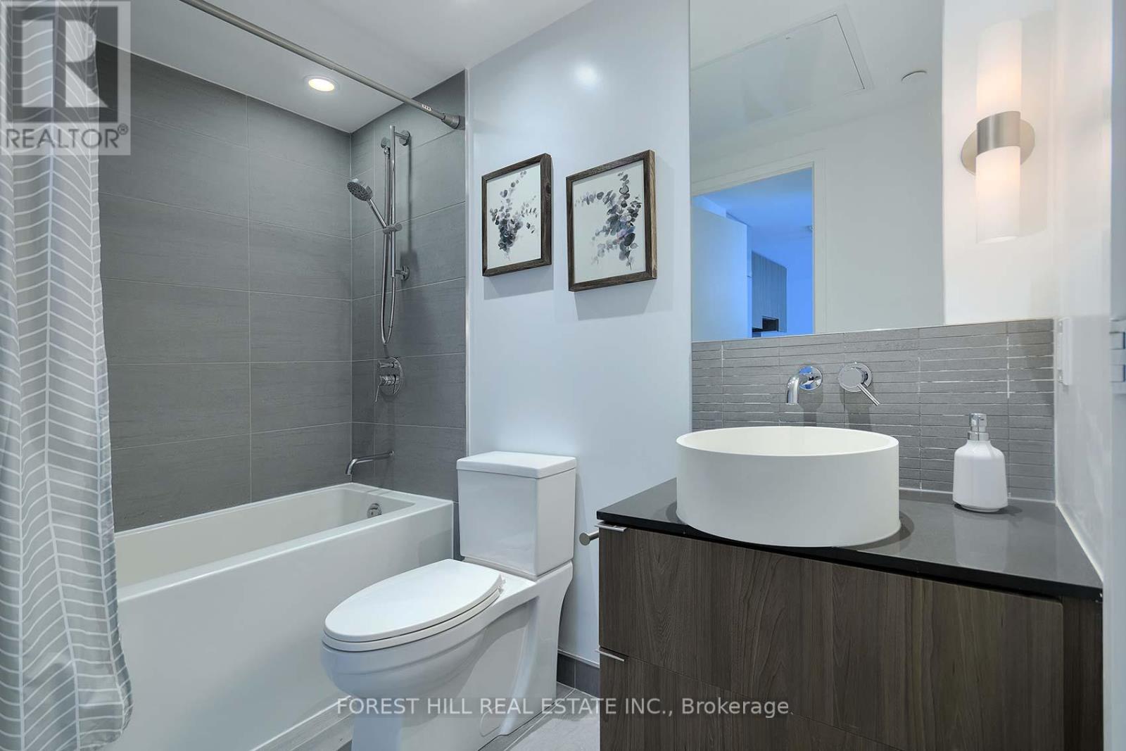 711 - 161 Roehampton Avenue, Toronto, Ontario  M4P 1P9 - Photo 17 - C12377912