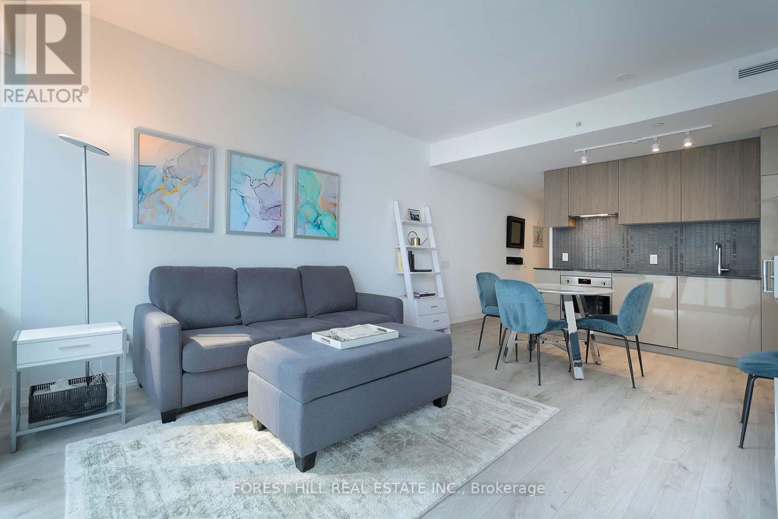 711 - 161 Roehampton Avenue, Toronto, Ontario  M4P 1P9 - Photo 8 - C12377912