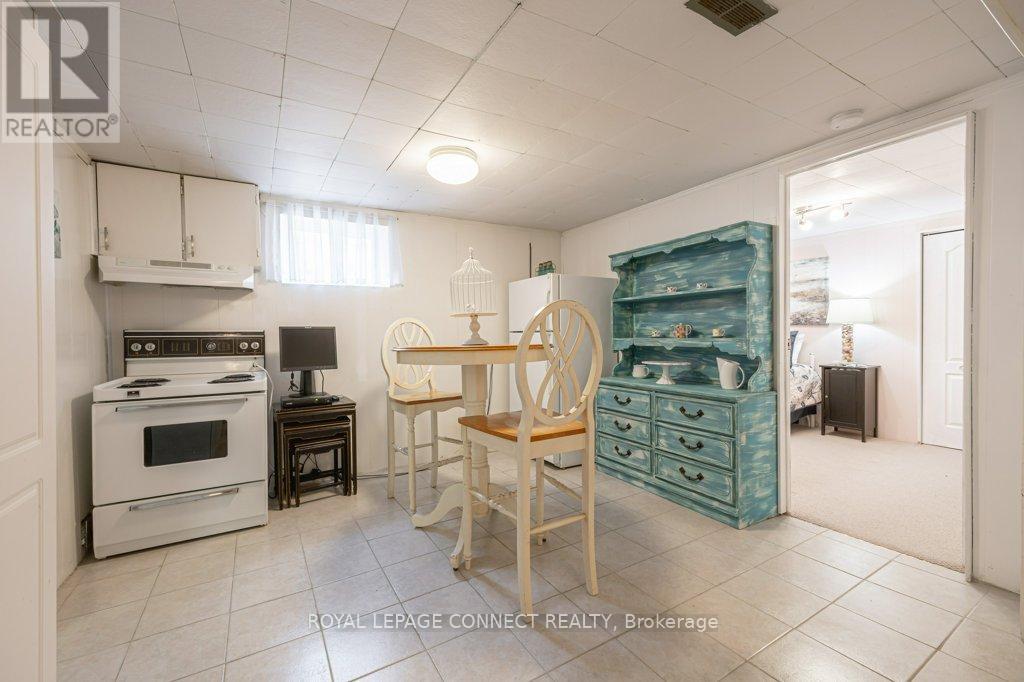 2 Ailsa Craig Court, Toronto (Westminster-Branson), Ontario  M2R 2B8 - Photo 28 - C12377951