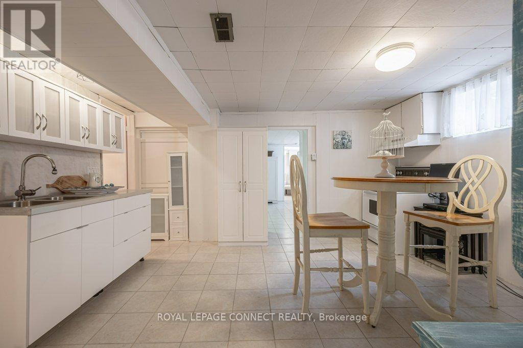 2 Ailsa Craig Court, Toronto (Westminster-Branson), Ontario  M2R 2B8 - Photo 31 - C12377951