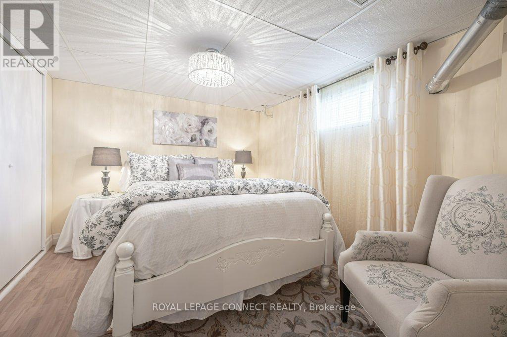 2 Ailsa Craig Court, Toronto (Westminster-Branson), Ontario  M2R 2B8 - Photo 33 - C12377951