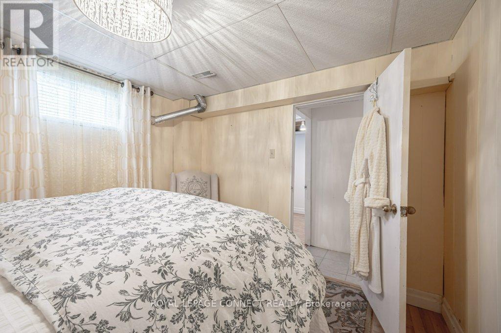 2 Ailsa Craig Court, Toronto (Westminster-Branson), Ontario  M2R 2B8 - Photo 34 - C12377951