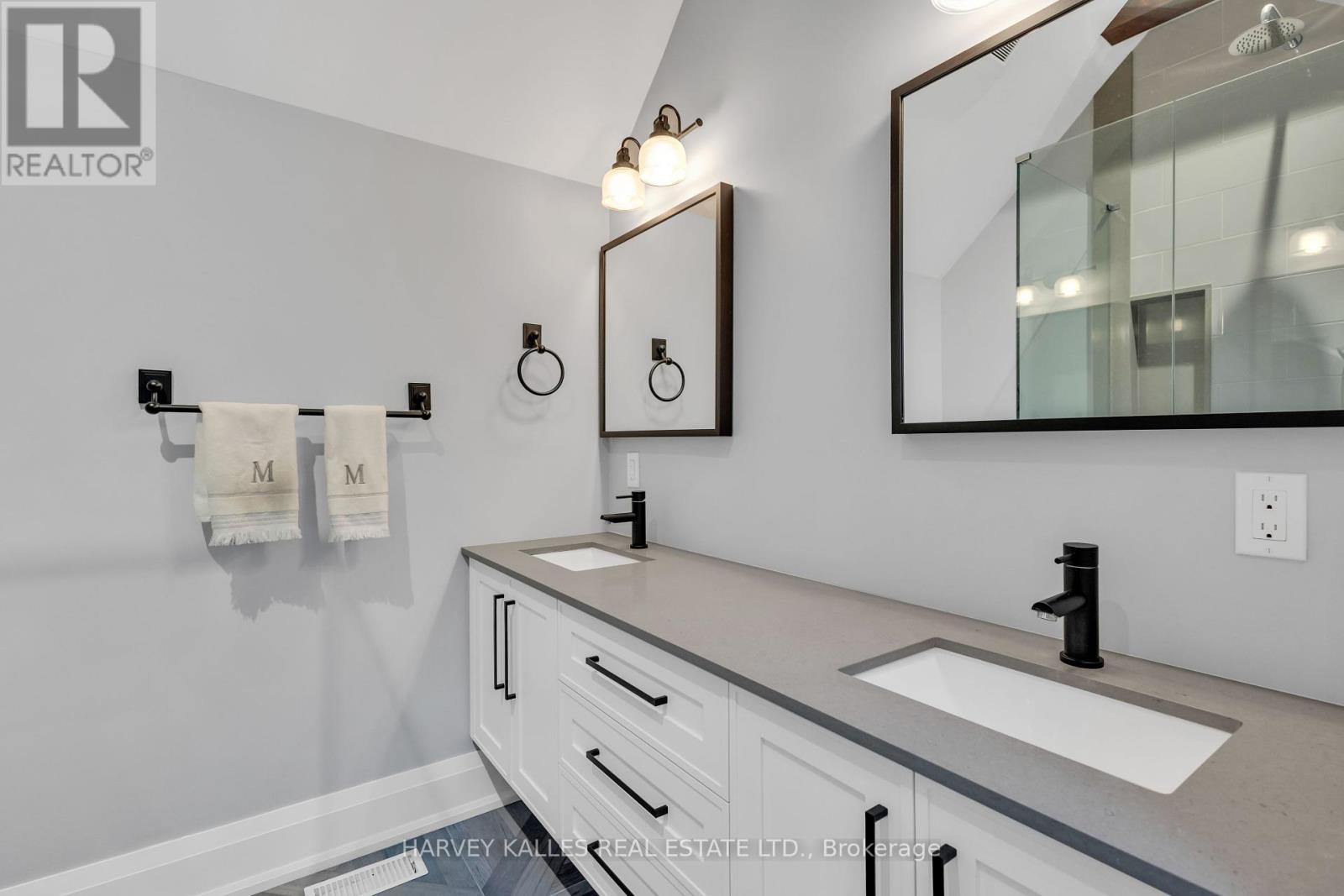 257 Borden Street, Toronto, Ontario  M5S 2N5 - Photo 34 - C12377971