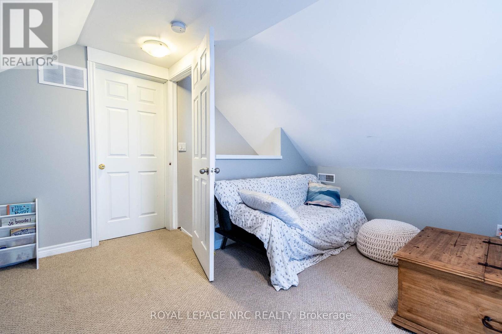 13 Violet Street, St. Catharines, Ontario  L2S 2X1 - Photo 26 - X12378146