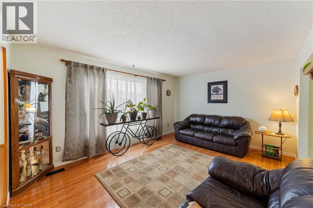 47 Leaway Avenue, Hamilton, Ontario  L8W 1S7 - Photo 5 - 40764686