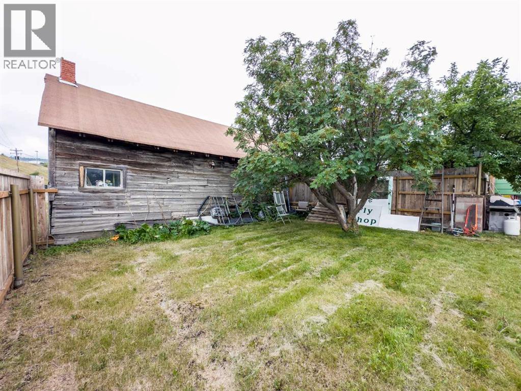 8301 20 Avenue, Coleman, Alberta  T0K 0M0 - Photo 15 - A2148468