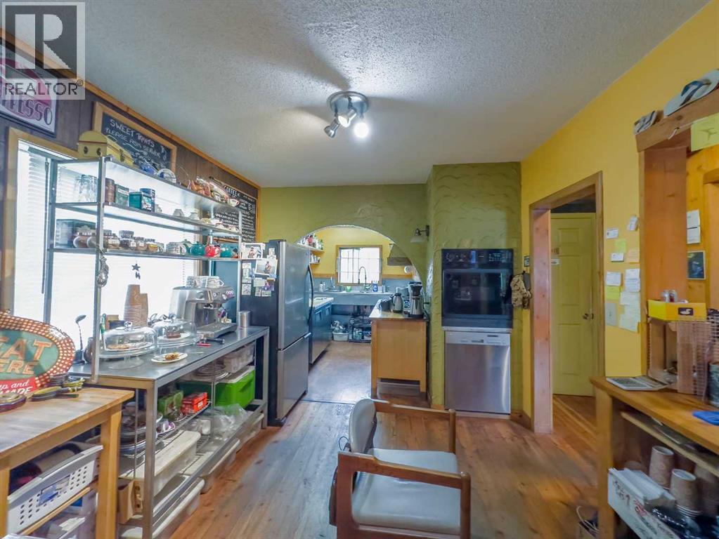 8301 20 Avenue, Coleman, Alberta  T0K 0M0 - Photo 8 - A2148468