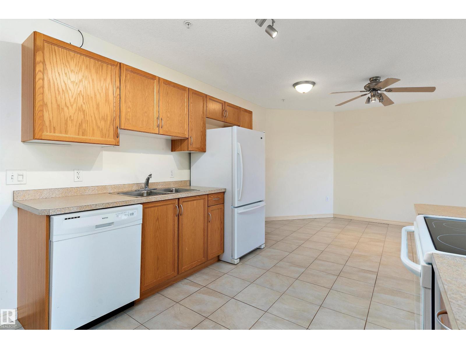 #303 10710 116 St Nw, Edmonton, Alberta  T5H 3M2 - Photo 8 - E4455604