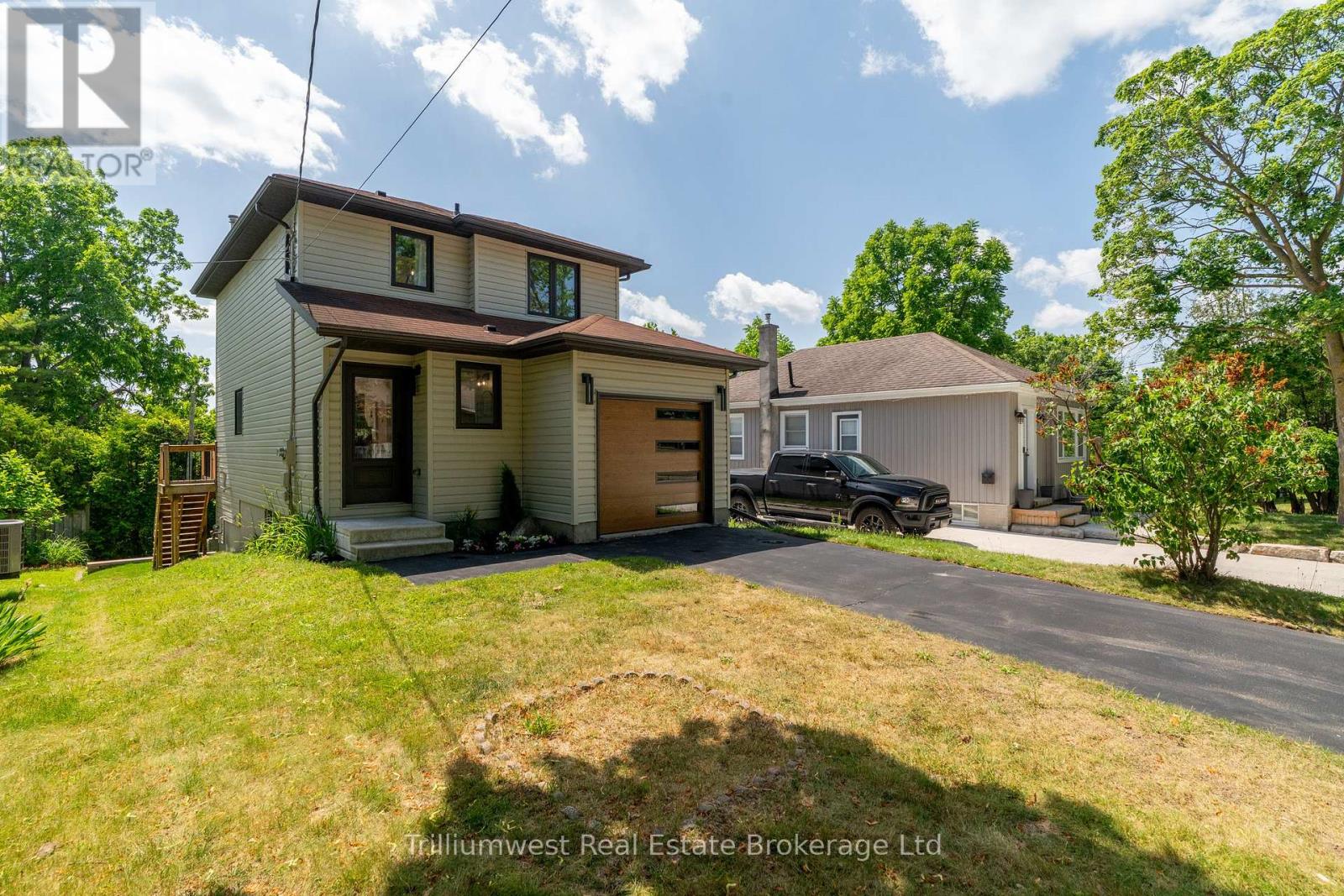 8 Chadwick Avenue, Guelph, Ontario  N1H 3E4 - Photo 2 - X12378033