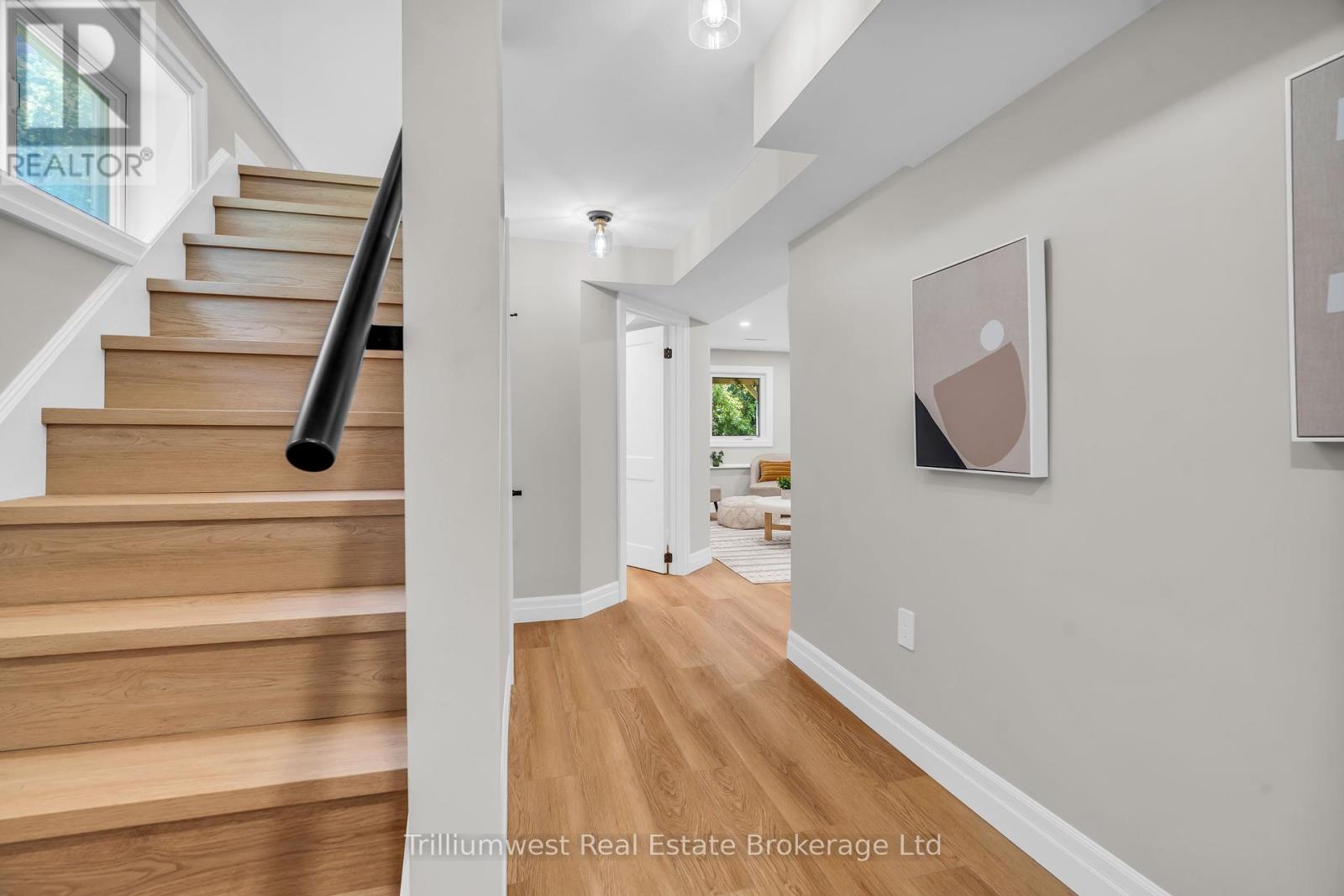 8 Chadwick Avenue, Guelph, Ontario  N1H 3E4 - Photo 30 - X12378033