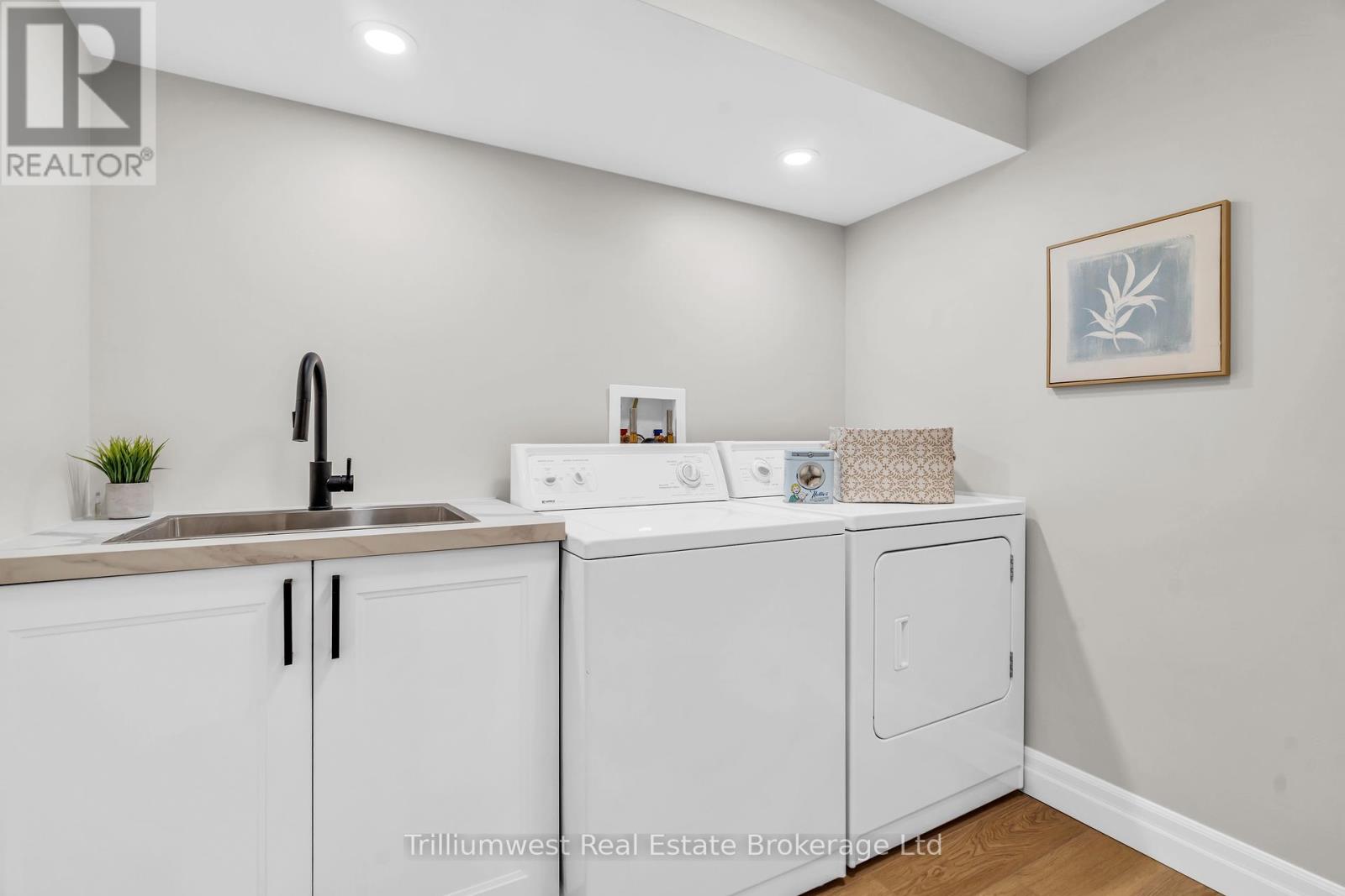 8 Chadwick Avenue, Guelph, Ontario  N1H 3E4 - Photo 35 - X12378033