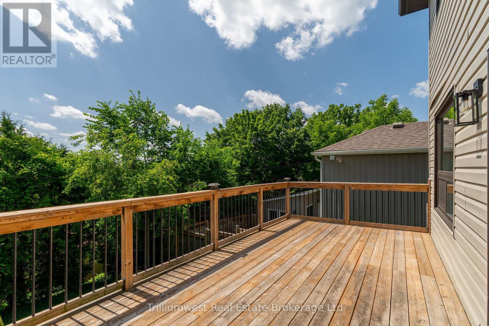 8 Chadwick Avenue, Guelph, Ontario  N1H 3E4 - Photo 37 - X12378033