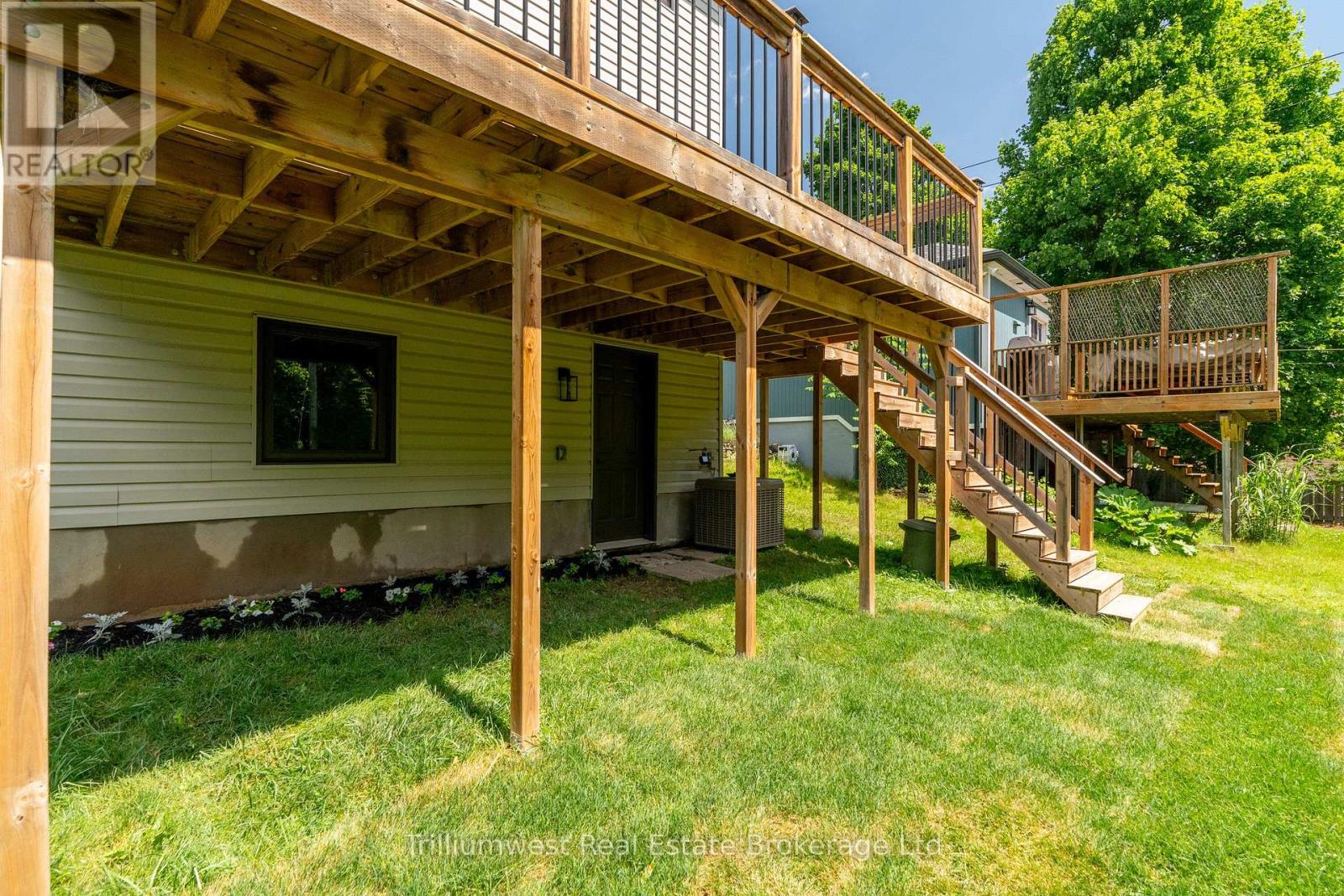 8 Chadwick Avenue, Guelph, Ontario  N1H 3E4 - Photo 44 - X12378033