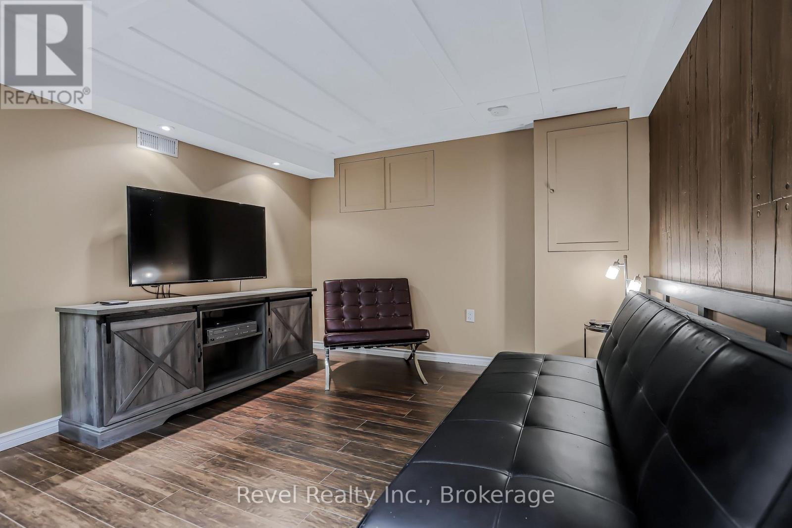 382 2nd Avenue Se, Georgian Bluffs, Ontario  N4K 5T1 - Photo 27 - X12378048