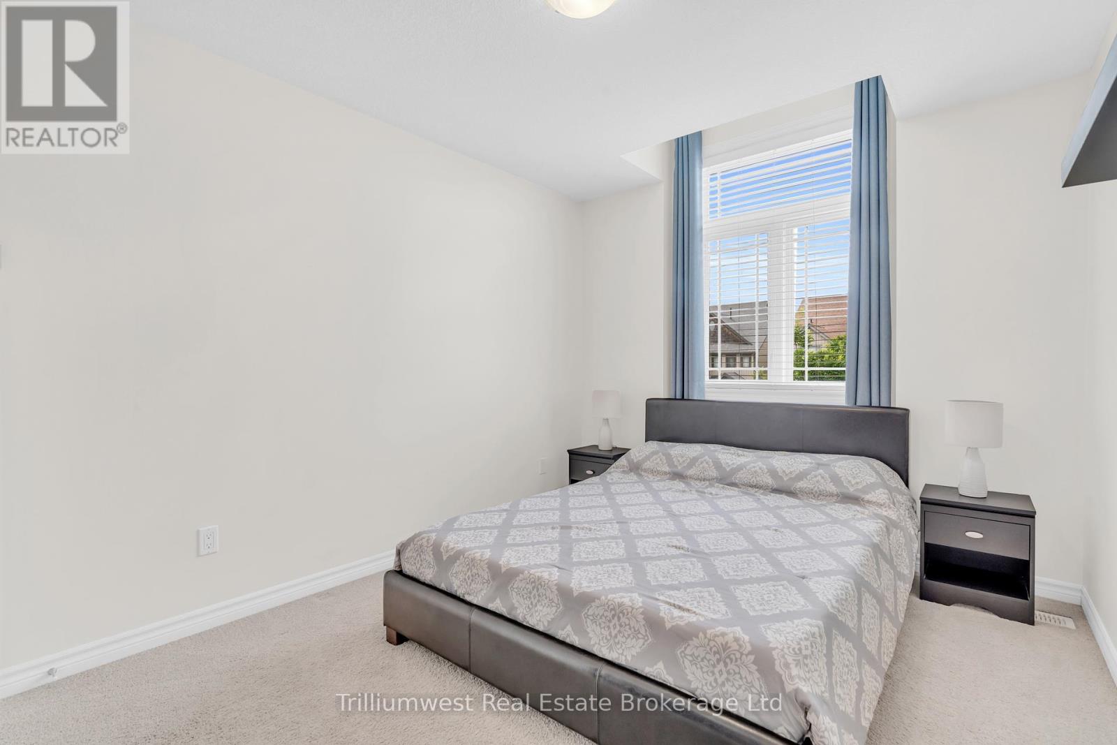 210 Couling Crescent, Guelph, Ontario  N1E 0L4 - Photo 17 - X12378089