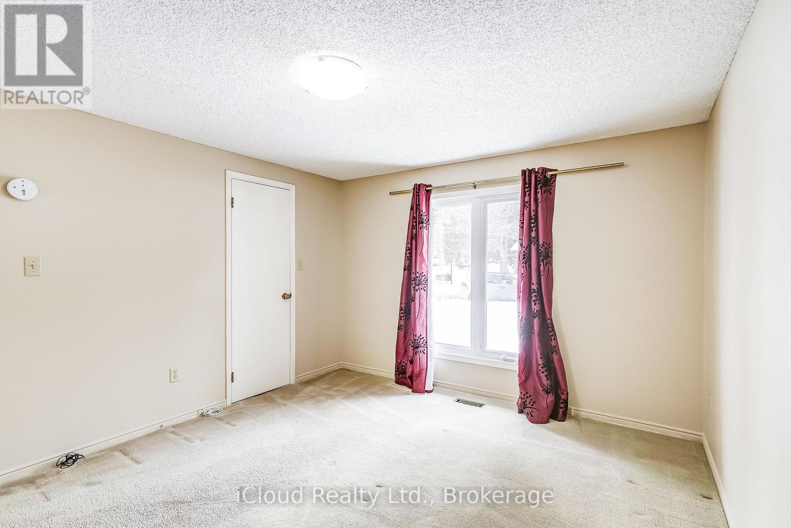 2 Balsam Ct Court S, New Tecumseth, Ontario  L0G 1W0 - Photo 17 - N12365631