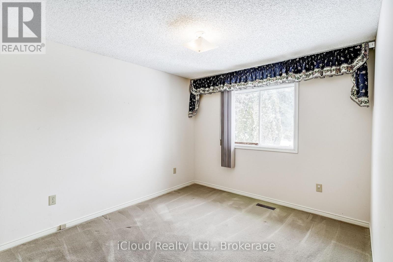 2 Balsam Ct Court S, New Tecumseth, Ontario  L0G 1W0 - Photo 21 - N12365631