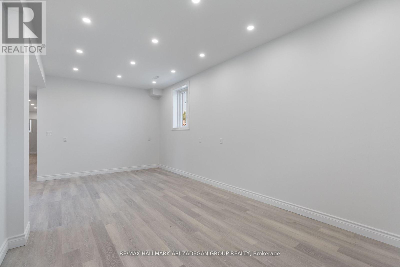 Lower - 177 The Queensway S, Georgina, Ontario  L4P 2A3 - Photo 11 - N12377956