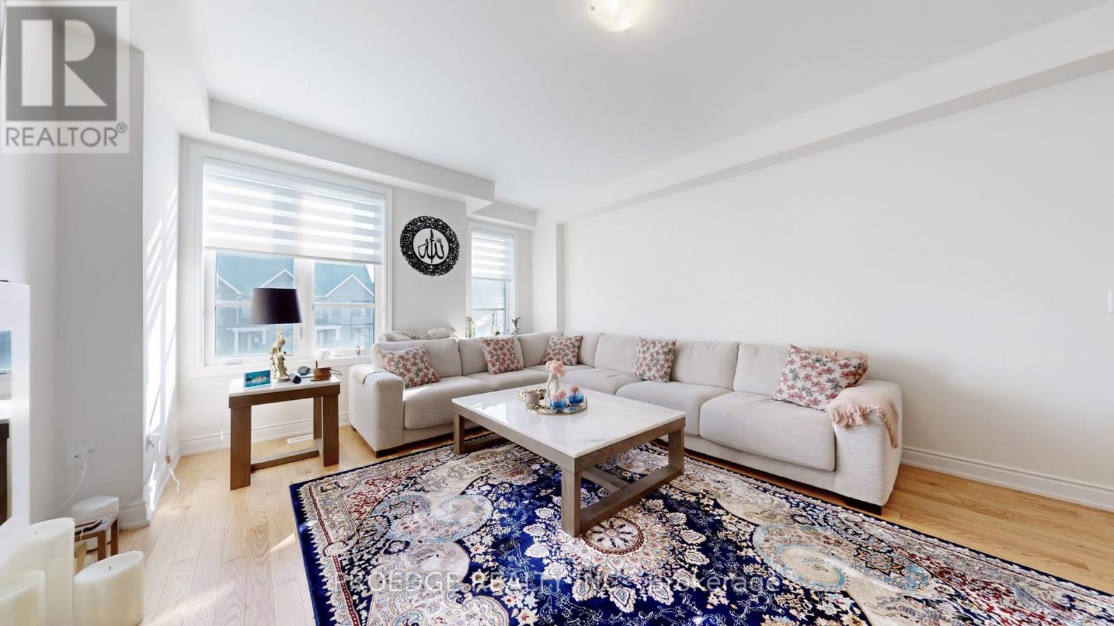 3227 Sixth Line, Oakville (Go Glenorchy), Ontario  L6H 0V9 - Photo 3 - W12377877